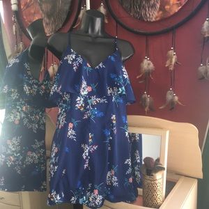 ✨ Navy Blue Floral Romper by Forever 21 ✨